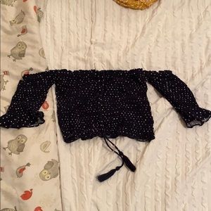 Oliviaceous off shoulder crop top